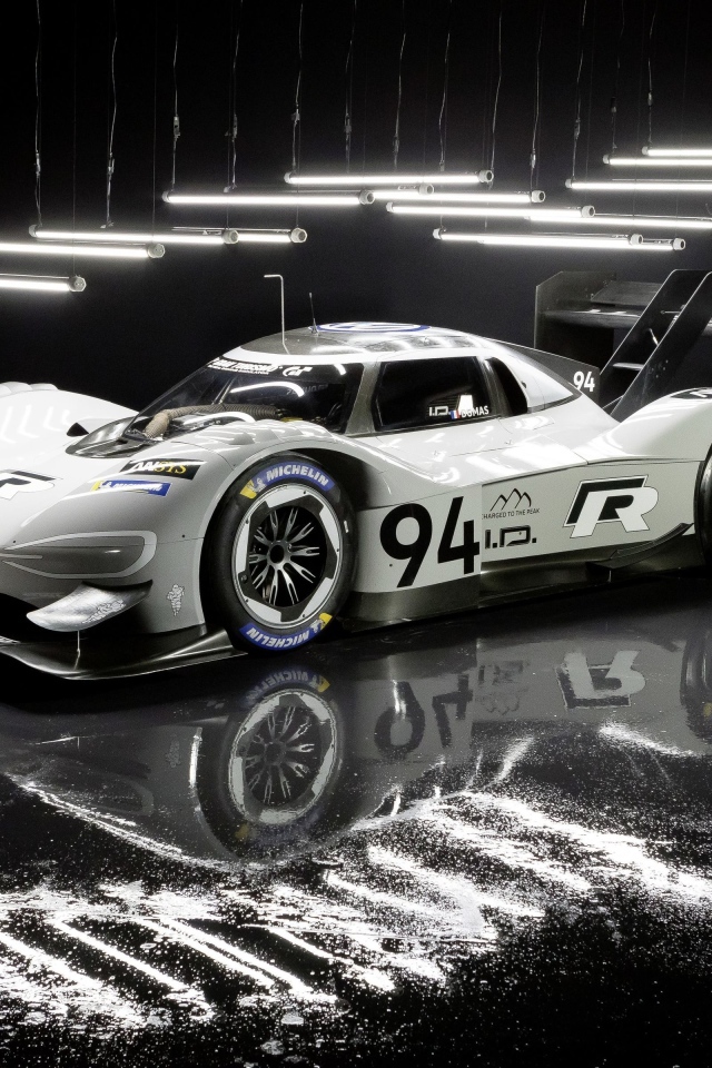 Электрический спортивный автомобиль Volkswagen ID R Pikes Peak 2018