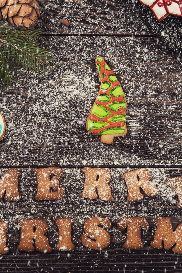 Рождественское печенье на деревянном фоне