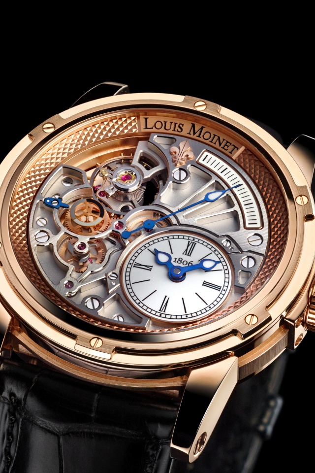 Наручные часы Louis Moinet на черном фоне