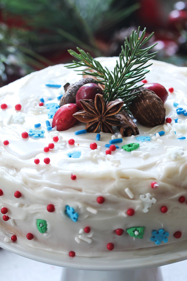 Аппетитный новогодний торт