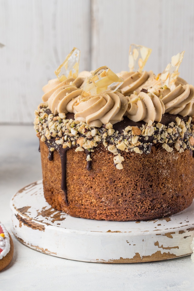 Пасхальный кулич с кремом и шоколадом 