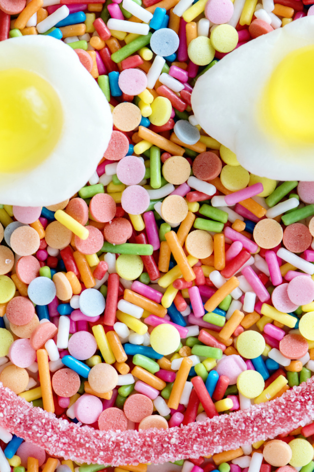 Сладкая улыбка из конфет 