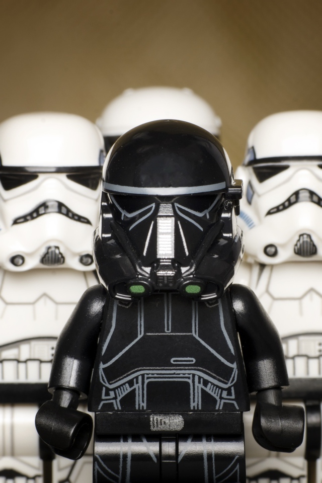 Маленькие фигурки штурмовиков из Звездных войн