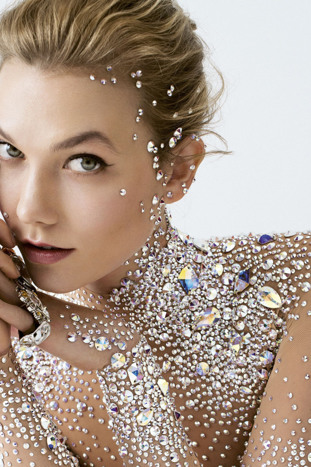 Американская супермодель Карли Клосс в кристаллах сваровски