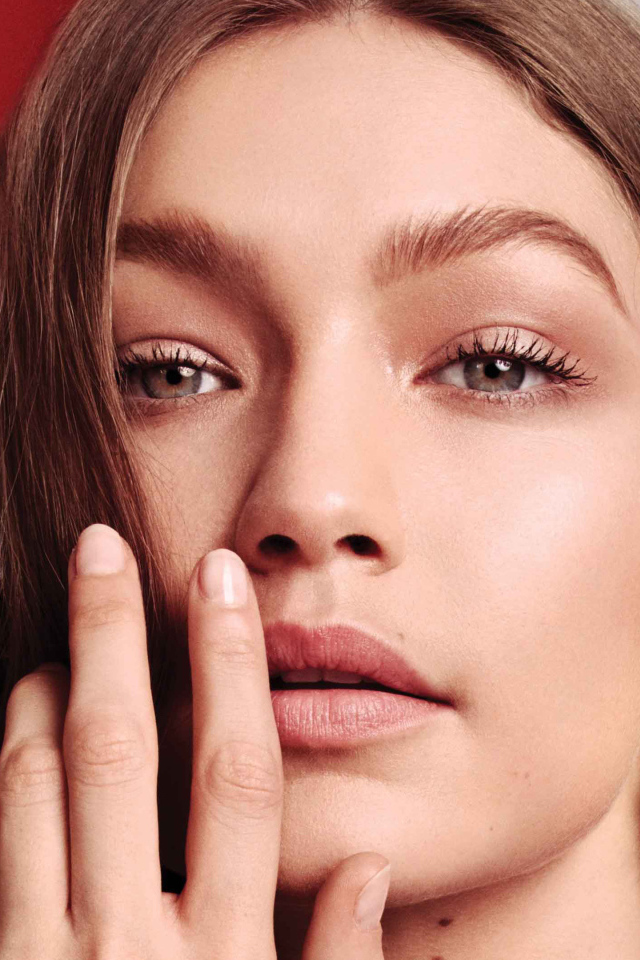 Нежная девушка модель Джиджи Хадид лицо крупным планом