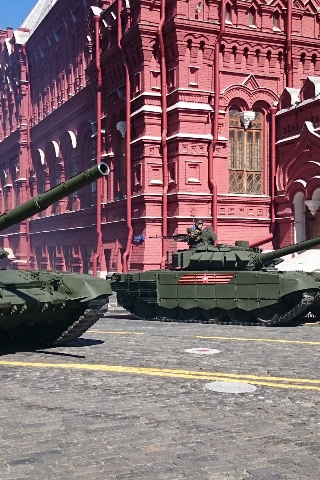 Танки Т-72 на параде Победы