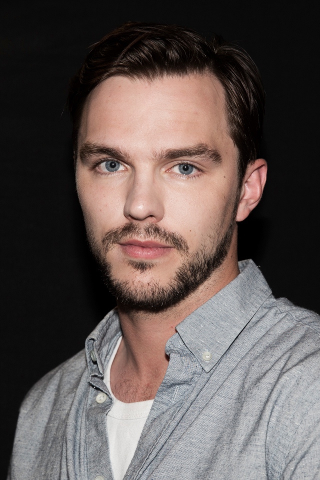 Красивый голубоглазый парень, актер Николас Холт