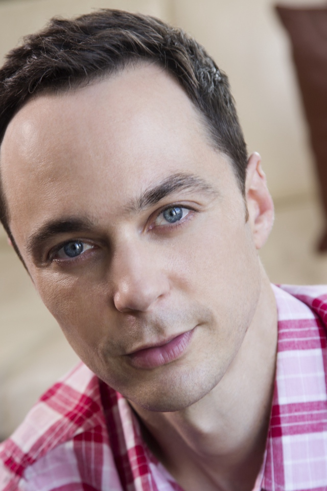 Красивый голубоглазый мужчина, актер Джим Парсонс