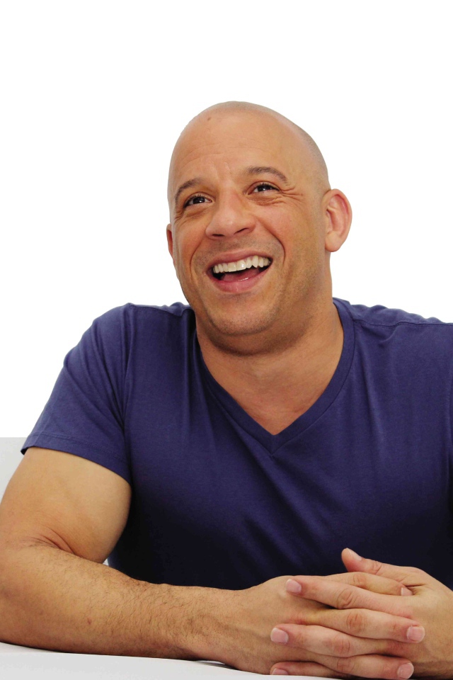 Улыбающийся популярный актер Вин Дизель