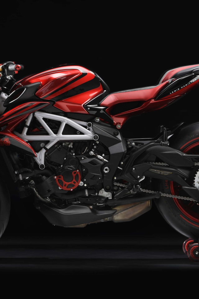 Мотоцикл Agusta Brutale 800 RR LH44, 2018 вид сбоку