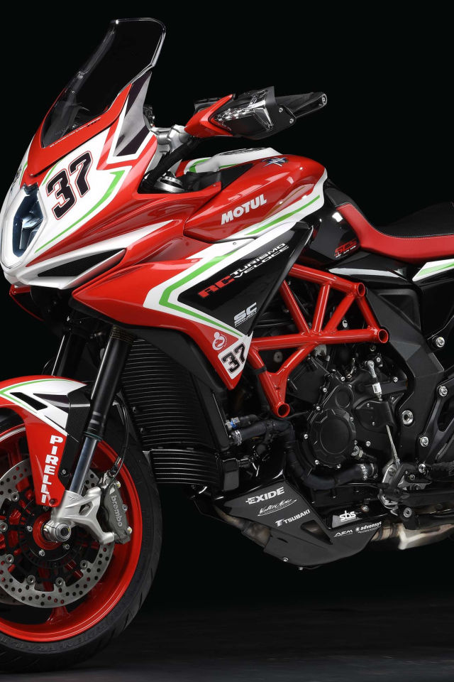 Красный мотоцикл Agusta Turismo Veloce 800 RC SCS, 2019 года