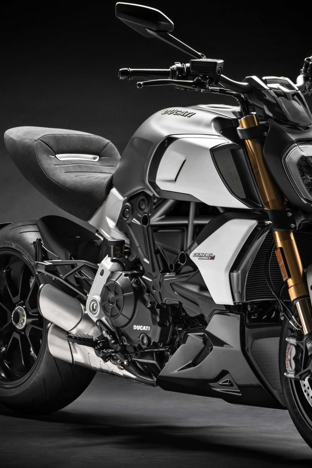 Motorcycle Ducati Diavel 1260 S, 2019