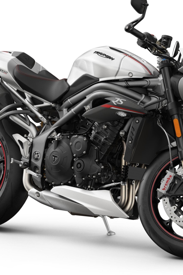 Мотоцикл Triumph Speed Triple RS, 2018 на белом фоне