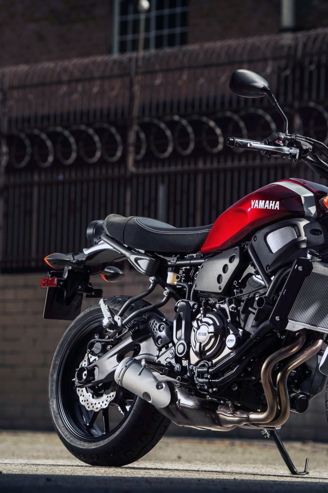 Большой мотоцикл  Yamaha XSR700, 2018