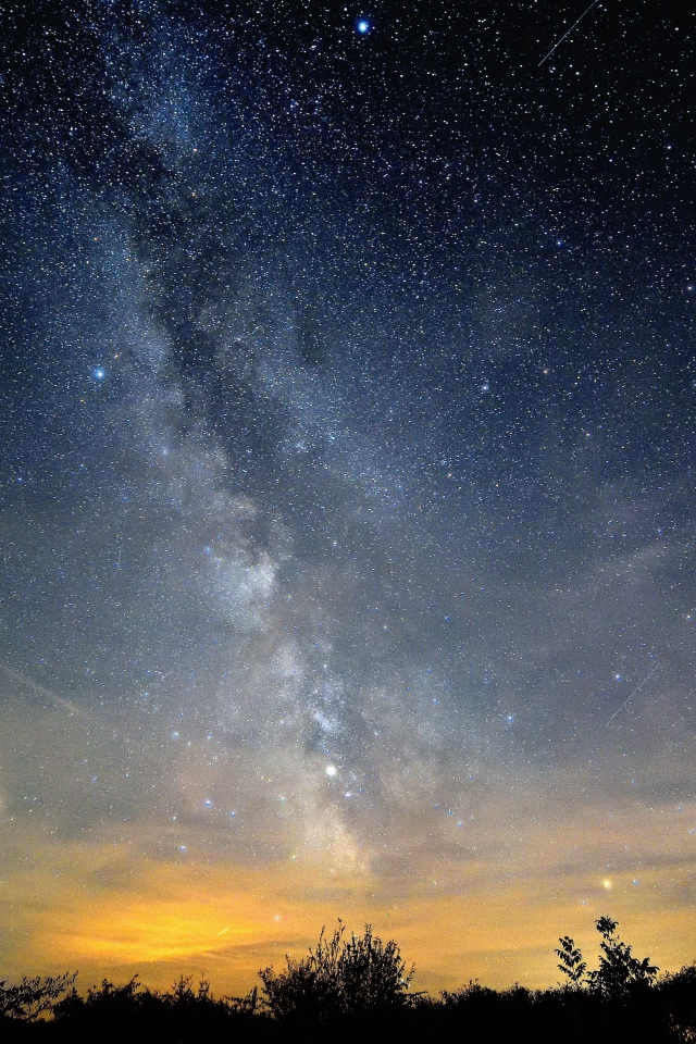 Млечный путь в красивом звездном небе ночью