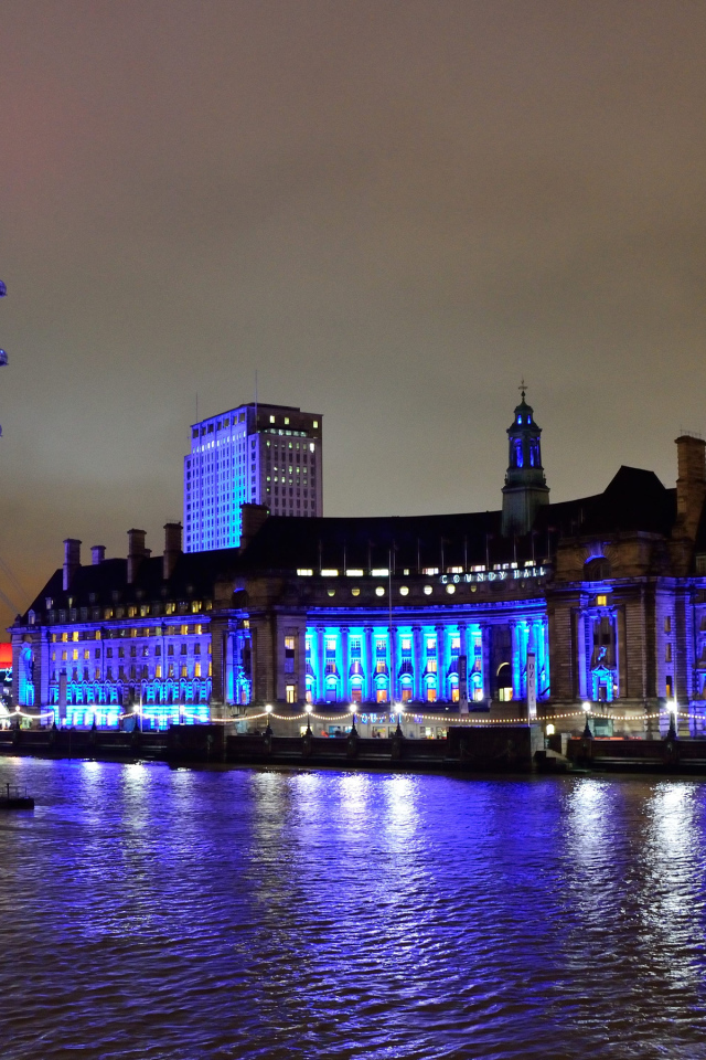 Колесо обозрения у воды ночью, Лондон