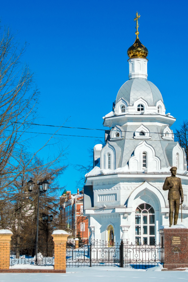 Храм в городе Йошкар-Ола зимой, Россия