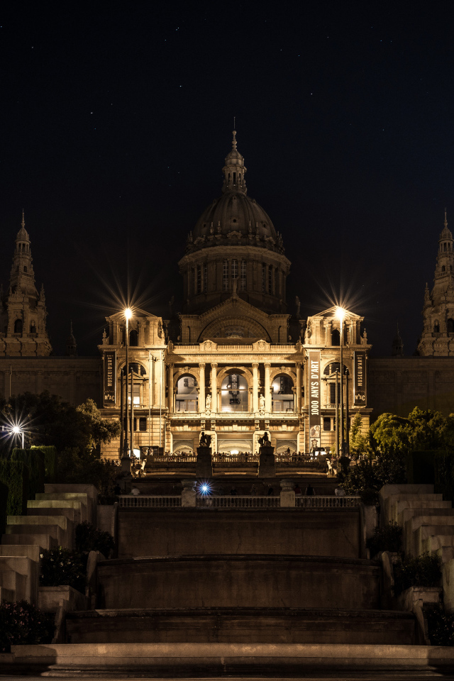 Национальный дворец ночью, Барселона. Испания
