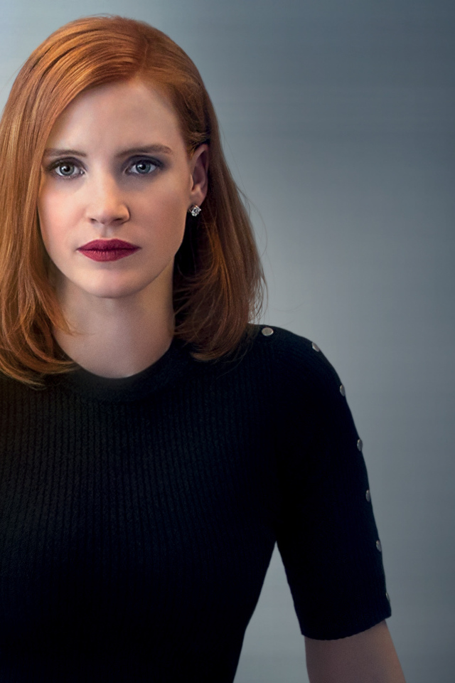 Актриса Джессика Честейн в черном наряде