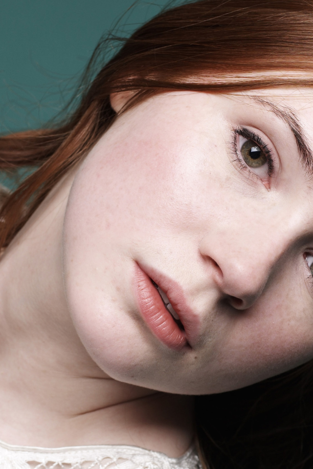 Актриса Карен Гиллан фото крупным планом