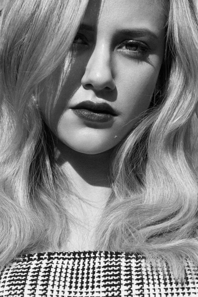 Актриса Лили Рейнхарт, черно-белое фото