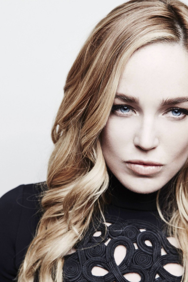 Красивая голубоглазая актриса Кейти Лотц
