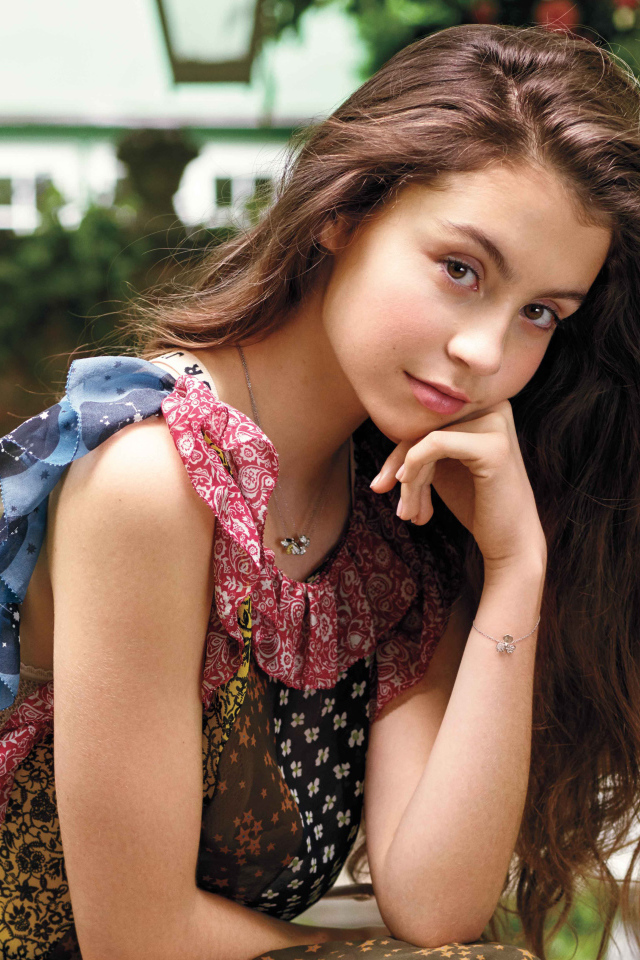 Красивая девушка Кери Зета-Дуглас