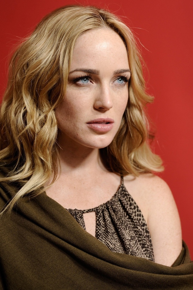 Голубоглазая блондинка, актриса Кейти Лотц