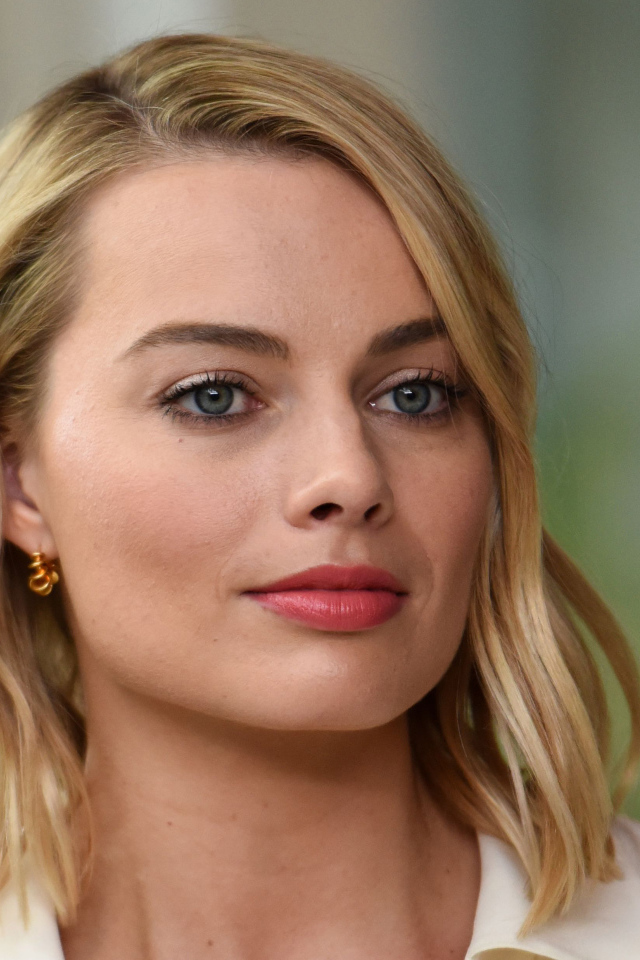 Голубоглазая блондинка, актриса Марго Робби