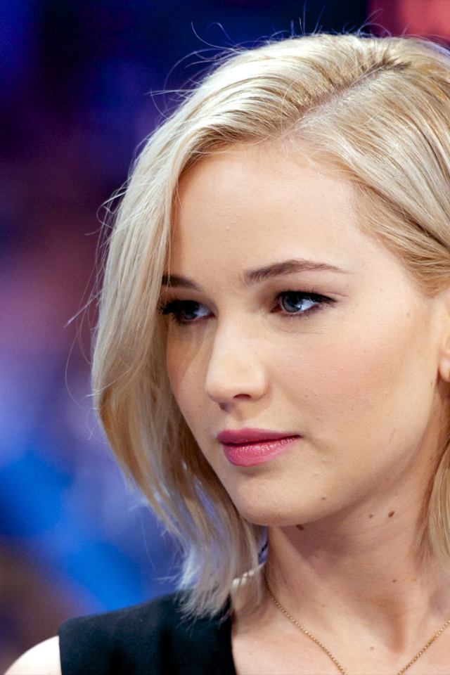Нежная блондинка, актриса Дженнифер Лоуренс
