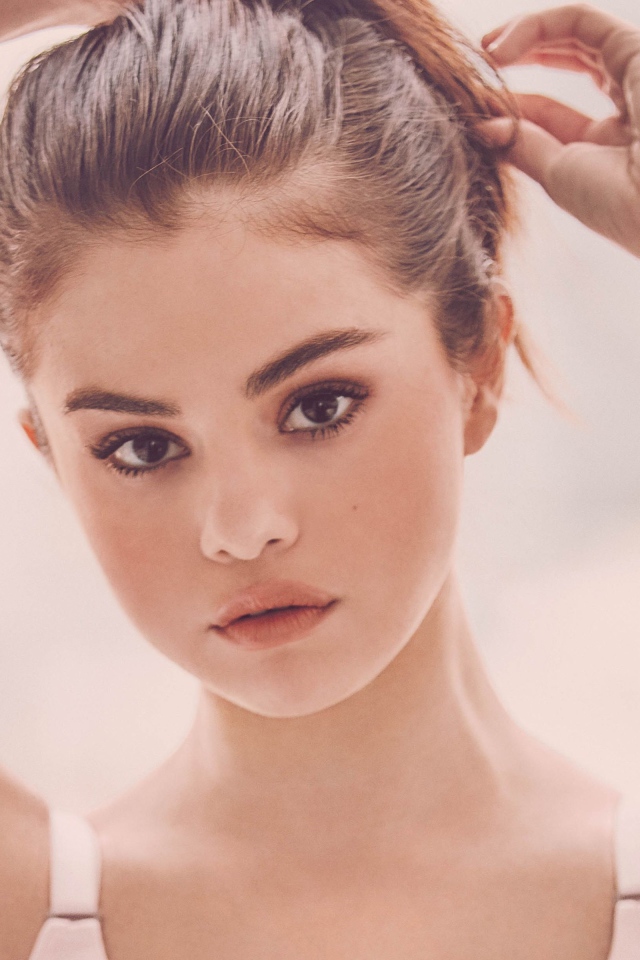 Молодая актриса и певица Селена Гомес