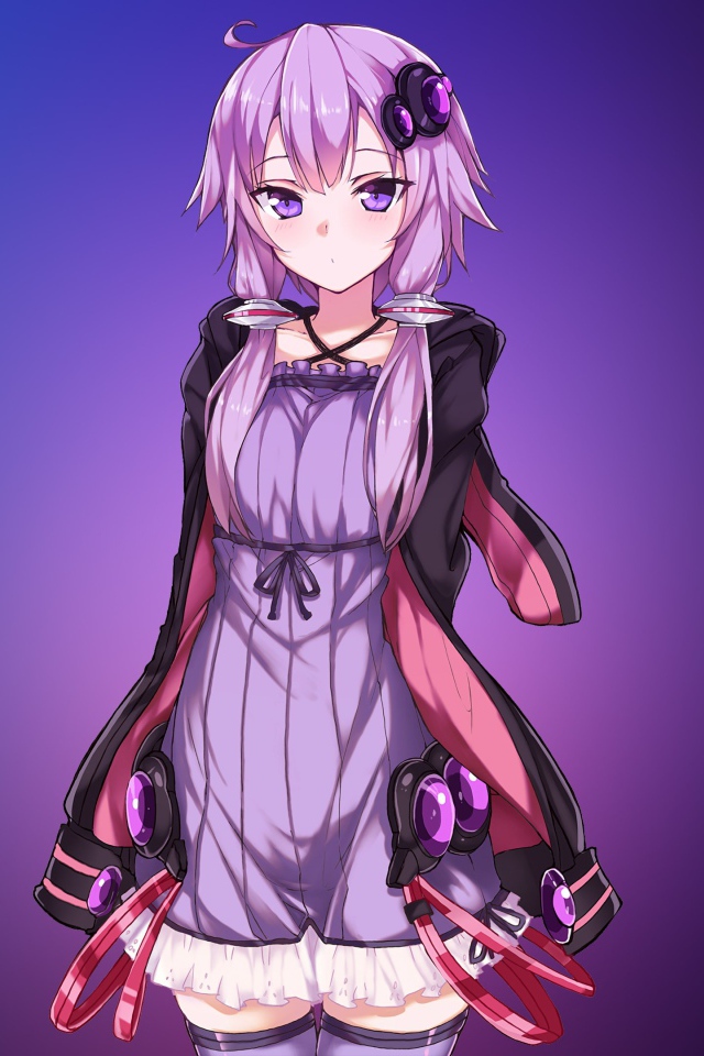 Девушка аниме Юзуки Юкари на фиолетовом фоне