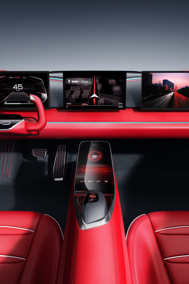 Красный кожаный салон автомобиля BYD E-SEED GT,  2019