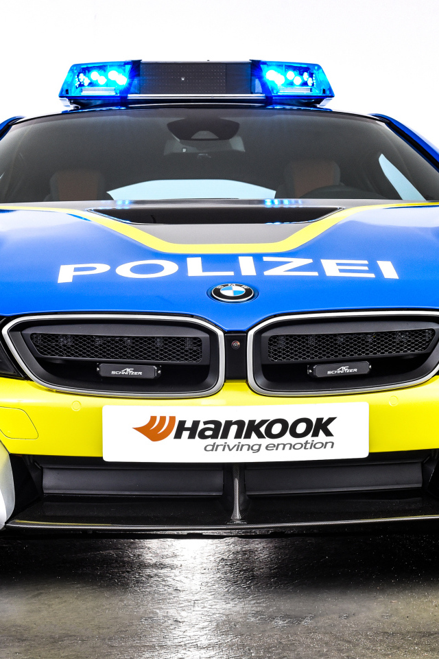 Автомобиль BMW I8, 2019 года вид спереди