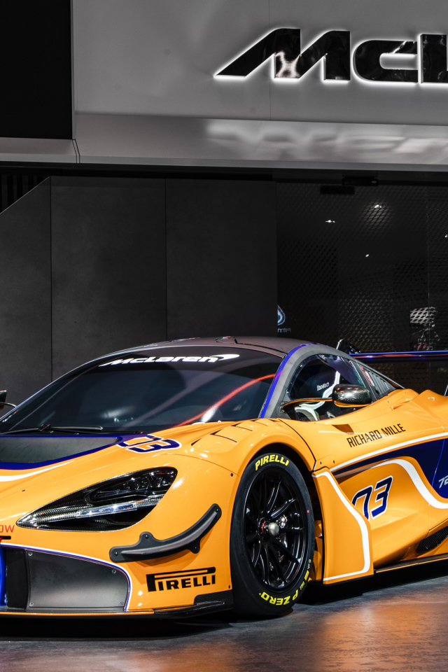 Спортивный автомобиль McLaren 720S GT3 2019  года 