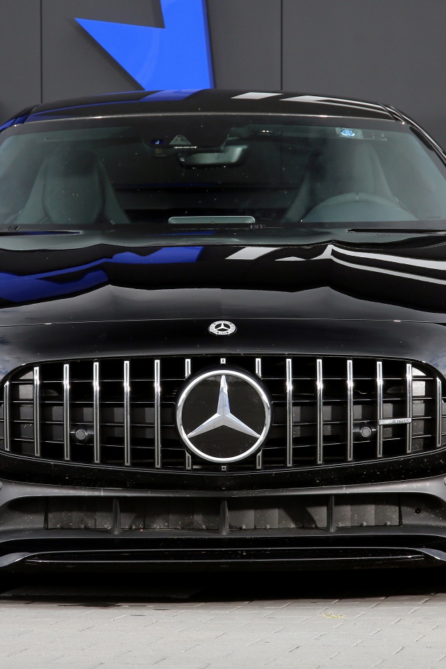 Черный мерседес GT R RS830+ 2019 года вид спереди