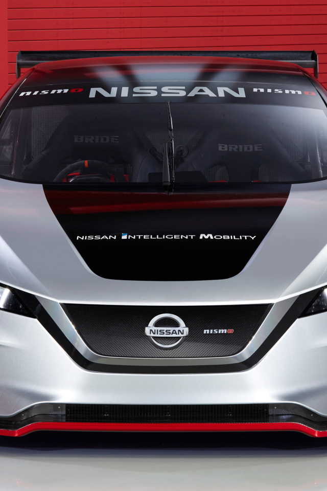 Автомобиль Nissan Leaf Nismo RC 2019 года вид спереди