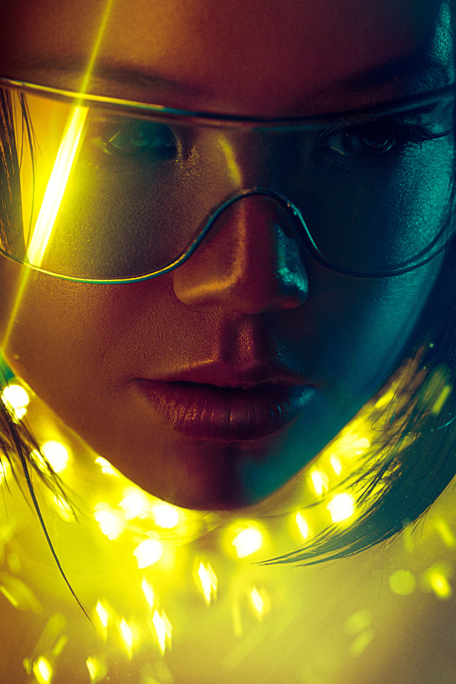 Девушка киборг в очках фентези