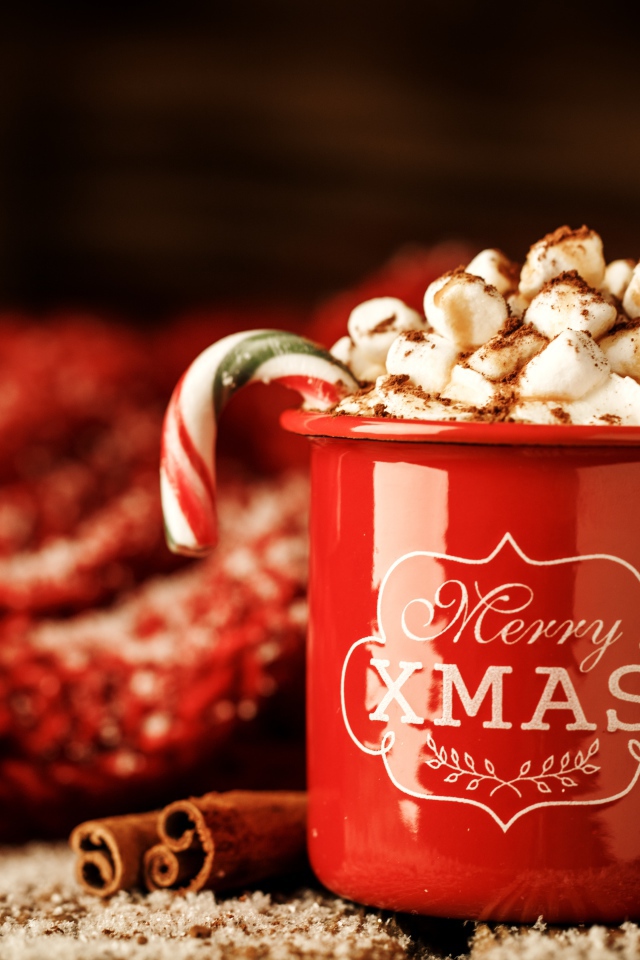 Чашка какао с маршмеллоу на Рождество 
