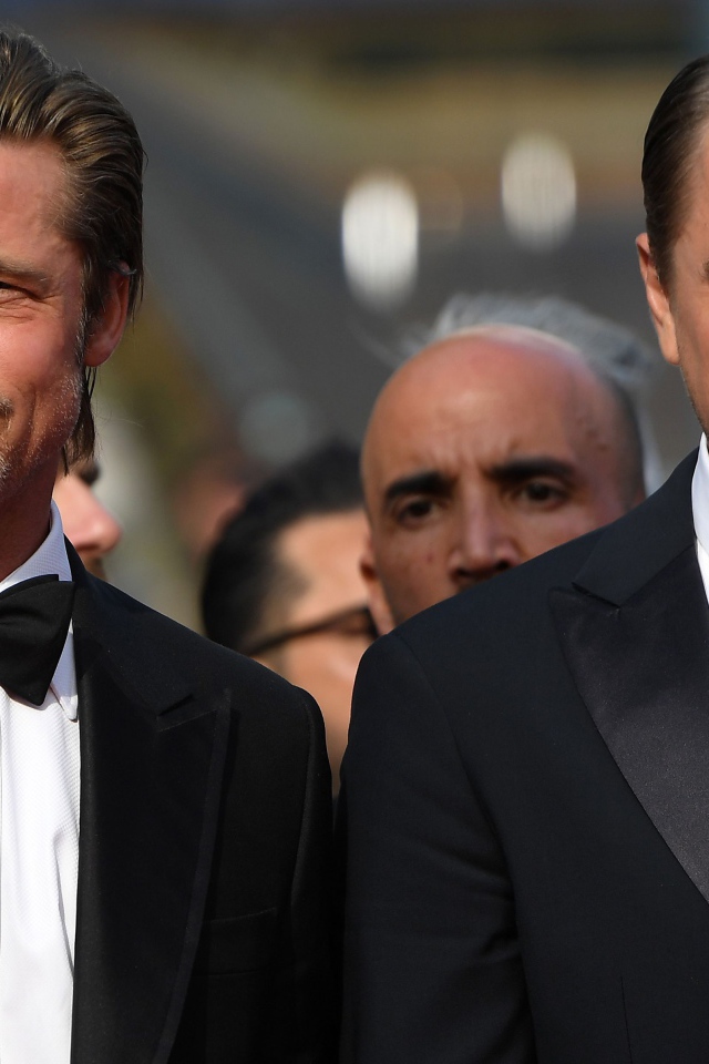 Популярные актеры голливуда Брэд Питт и Леонардо Ди Каприо