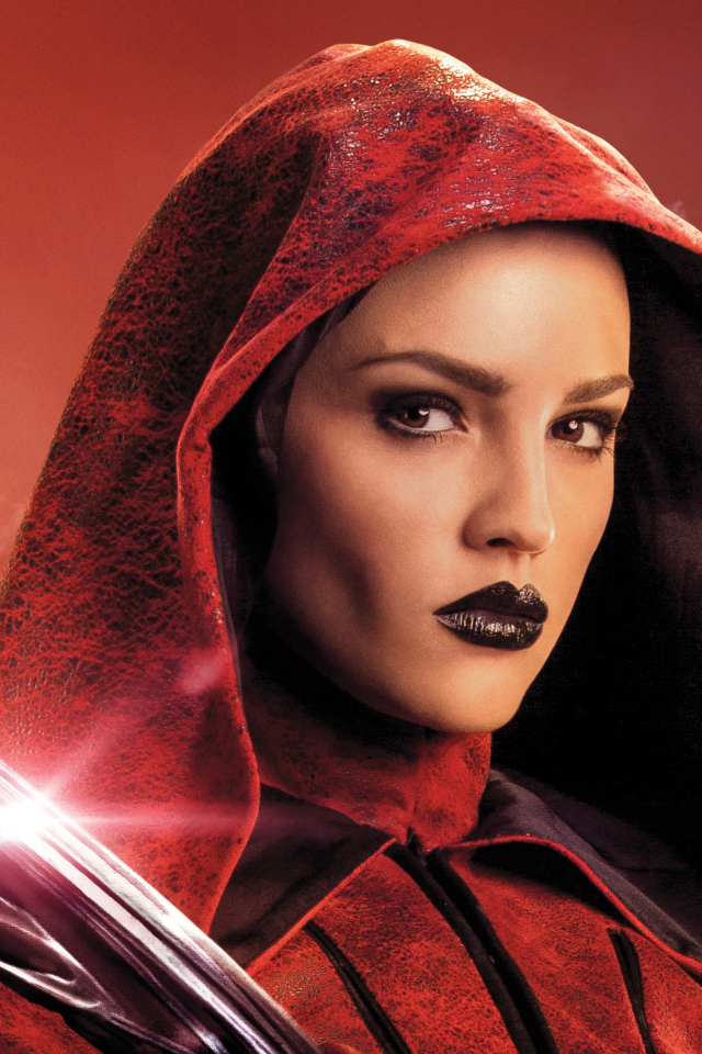 Актриса Эйса Гонсалес в фильме Алита: Боевой ангел