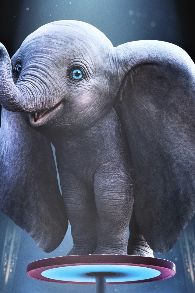 Слоненок из нового фильма Дамбо, 2019