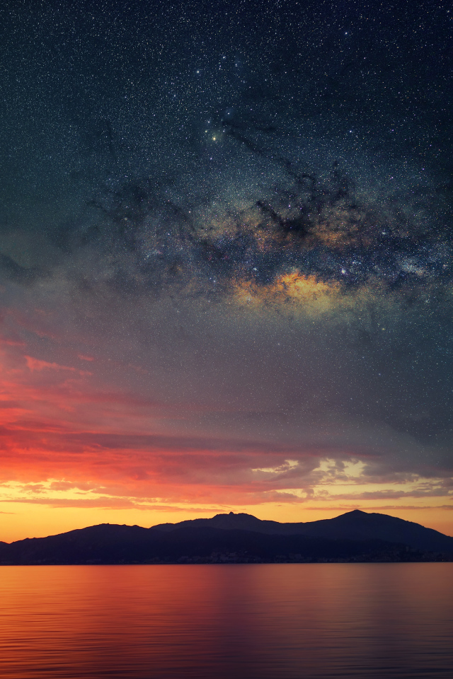 Красивое звездное небо над заливом, Исландия