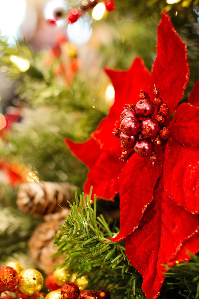 Красивый красный цветок украшение на елку 