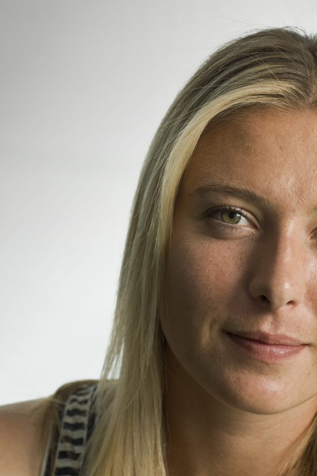 Российская теннисистка Мария Шарапова лицо крупным планом