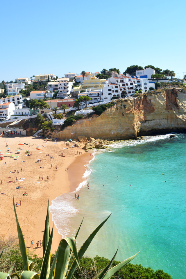 Остров Прая-ду-Карвоэйру, Португалия