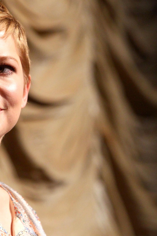 Американская актриса Мишель Уильямс с короткой стрижкой