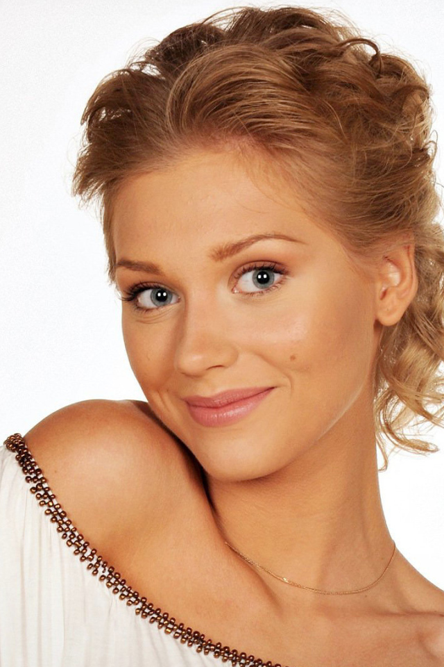 Красивая российская актриса Кристина Асмус