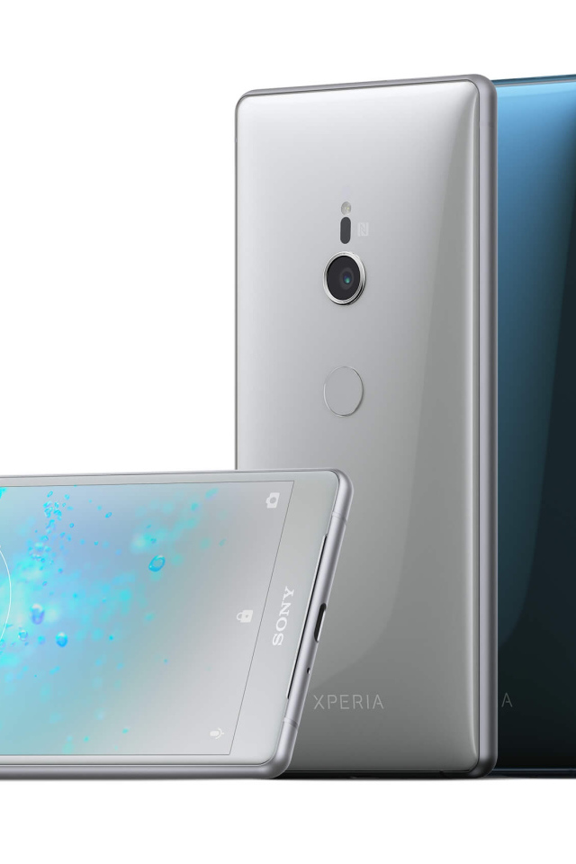 Разноцветные тонкие смартфоны Sony Xperia XZ2 на белом фоне