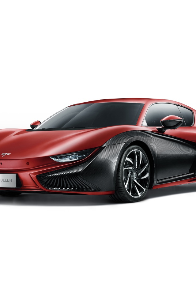 Электрический автомобиль Qiantu K50 на белом фоне